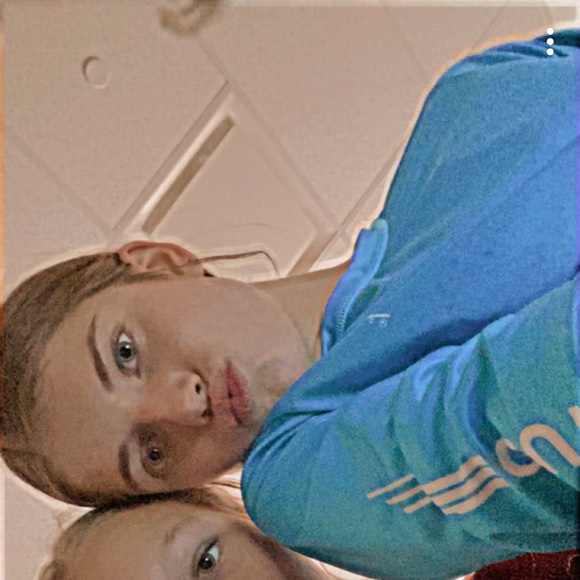 Meet your Posher, Quinn - Picture 1 of 1